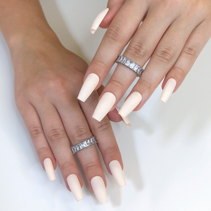 01 Light Beige MATTE